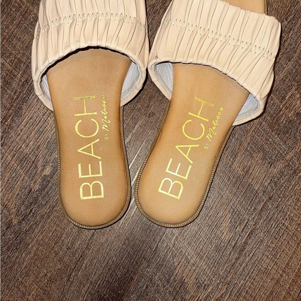 Women's Cream Slide Sandals